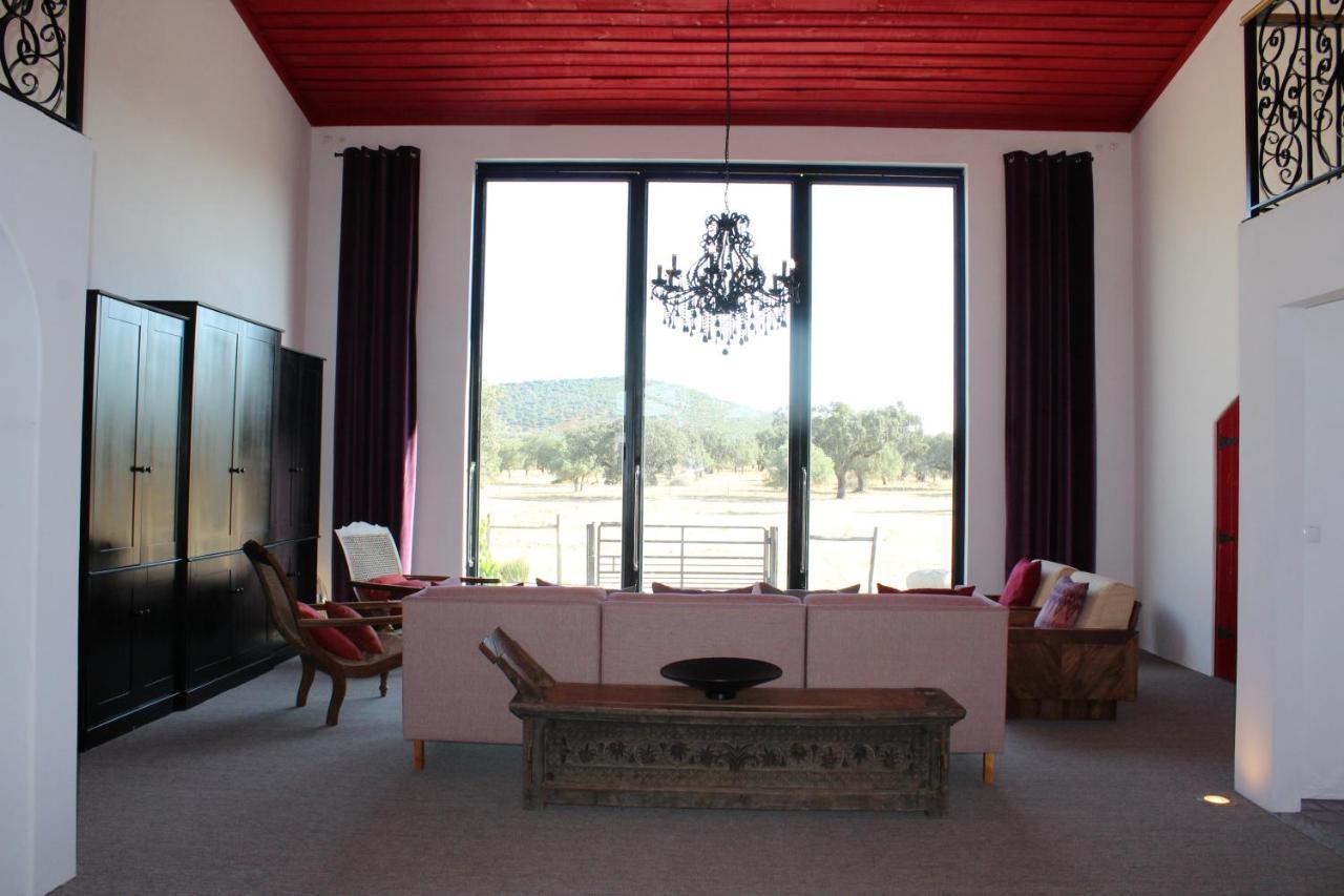 Herdade Dos Alfanges "The Barn" Viana do Alentejo Luaran gambar